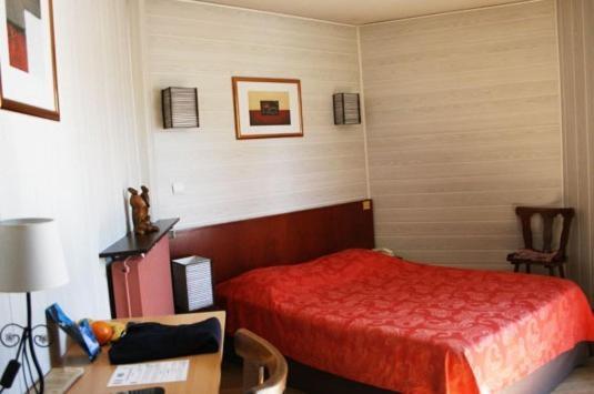 Hotel Restaurant De La Poste Mulhouse Ottmarsheim Bantzenheim Exteriör bild